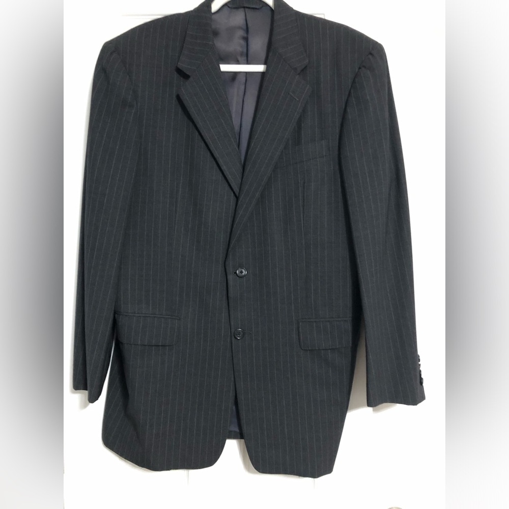 Hickey Freeman grey striped suit men’s size 44R blazer two‎ button single vent